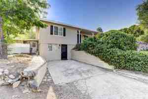 featured image of 237 S Hardin St