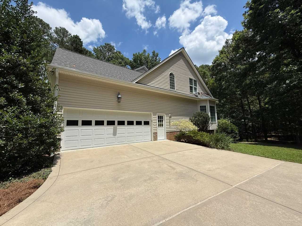 3021 Hickory Tree Place - Photo 3 of 50