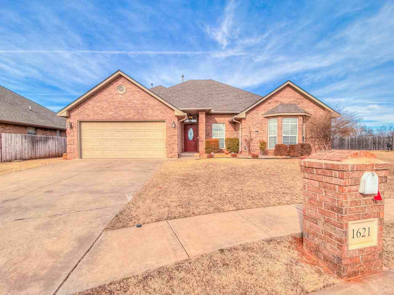 1621 Birchfield Rd - Photo 3 of 26