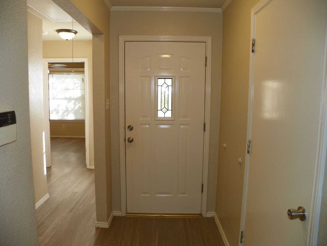 2007 Coachlamp Dr - Photo 7 of 50