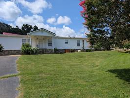 featured image of 1055 Gunter Corner Rd