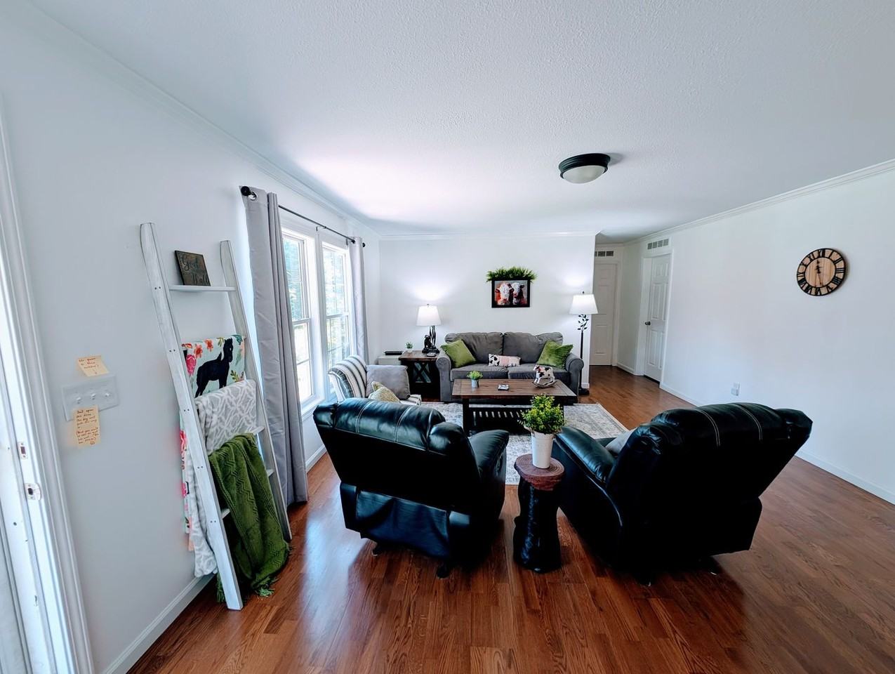 1055 Gunter Corner Rd - Photo 7 of 48