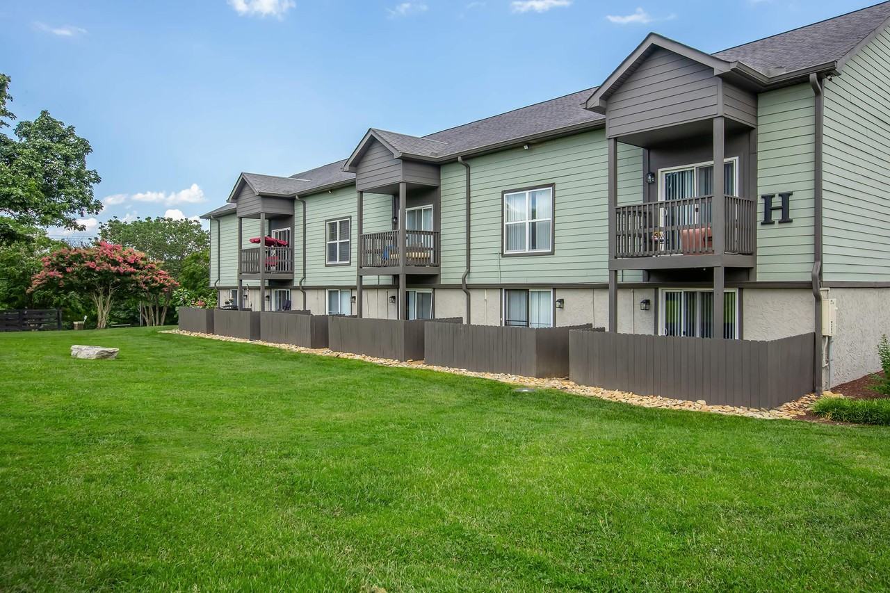 Chase Cove Apartments - Photo 2 of 50