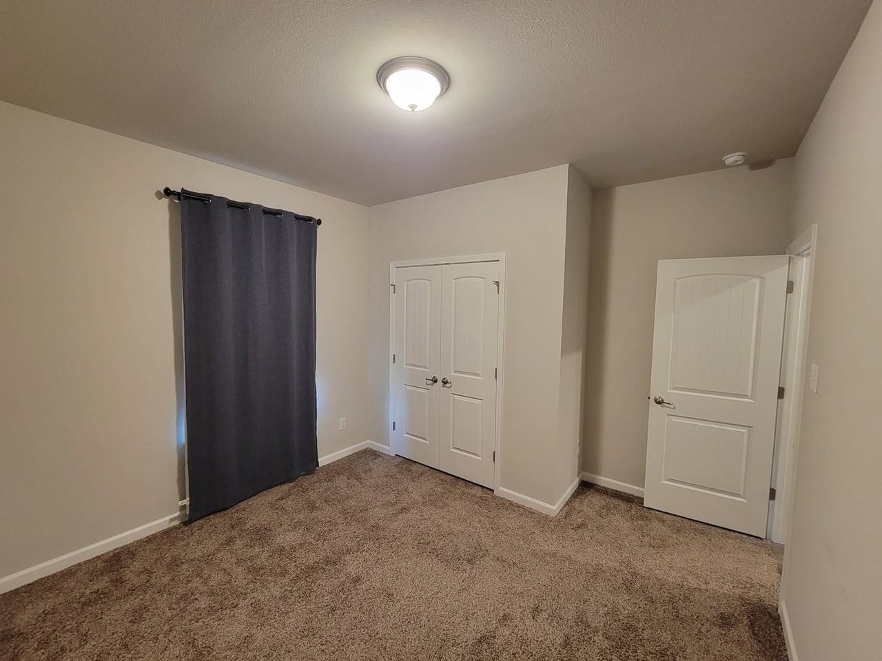 2420 Reserve Dr - Photo 4 of 25