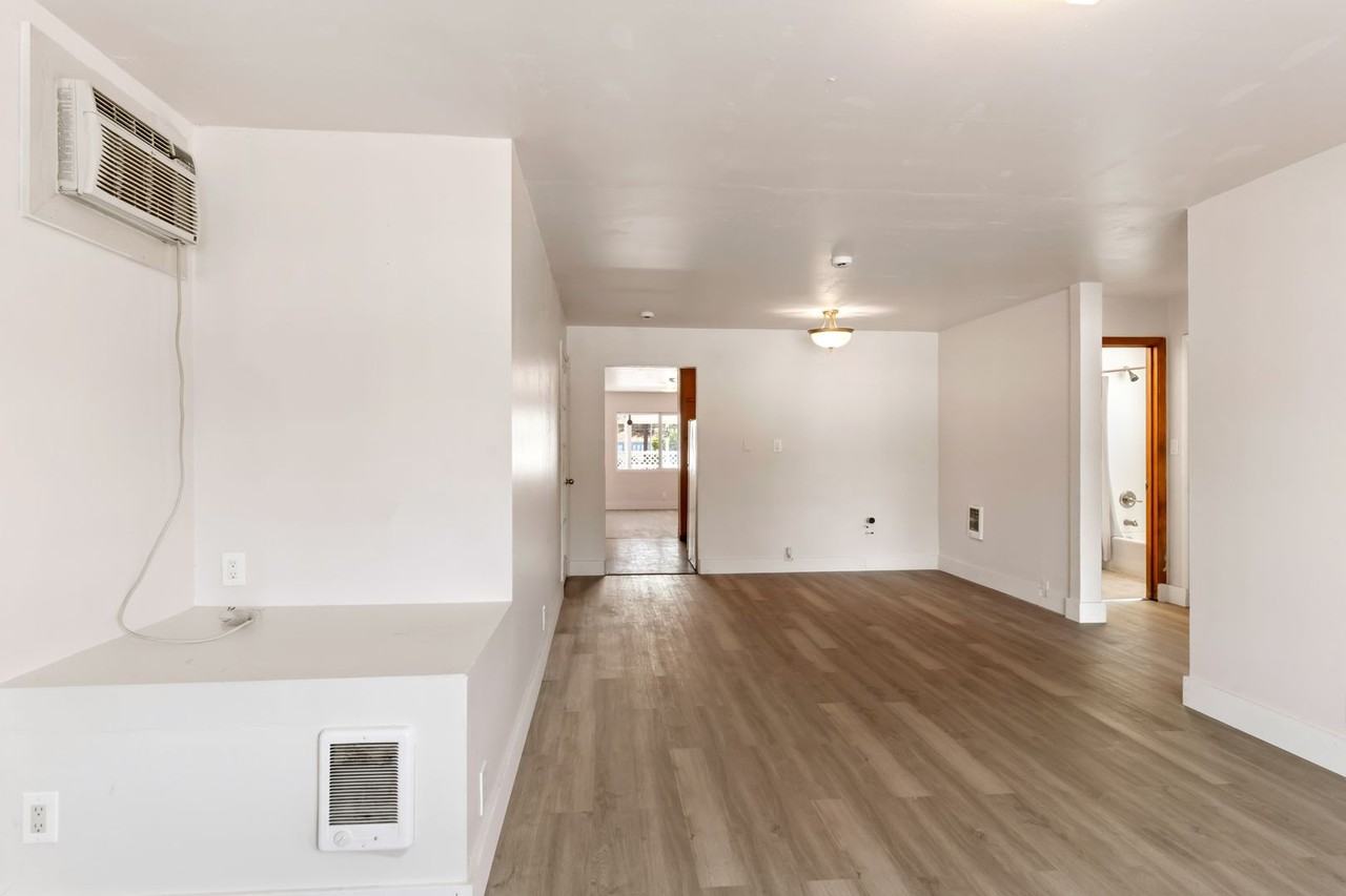 428 Basin St Nw - Photo 3 of 13