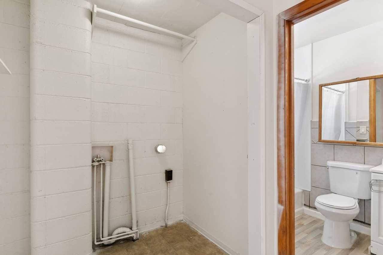 428 Basin St Nw - Photo 5 of 13