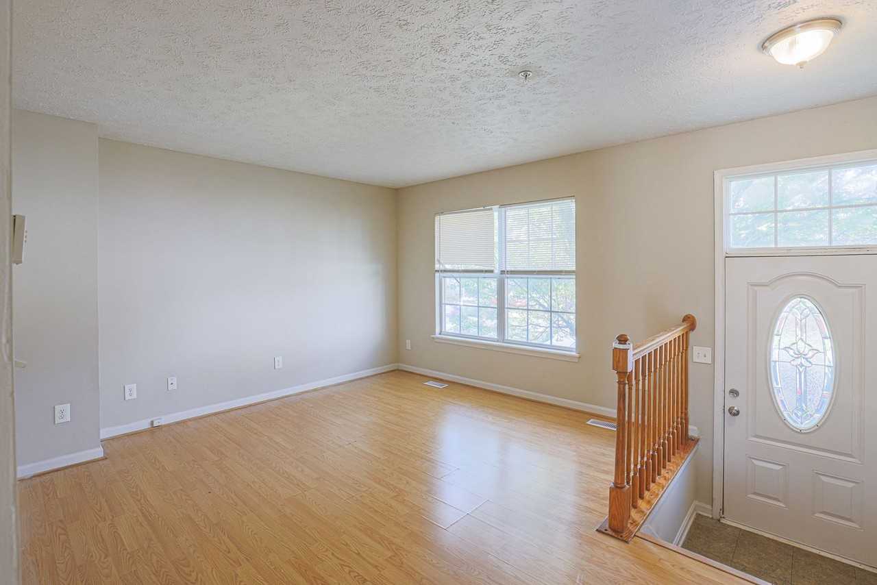 117 Heron Ct - Photo 3 of 28