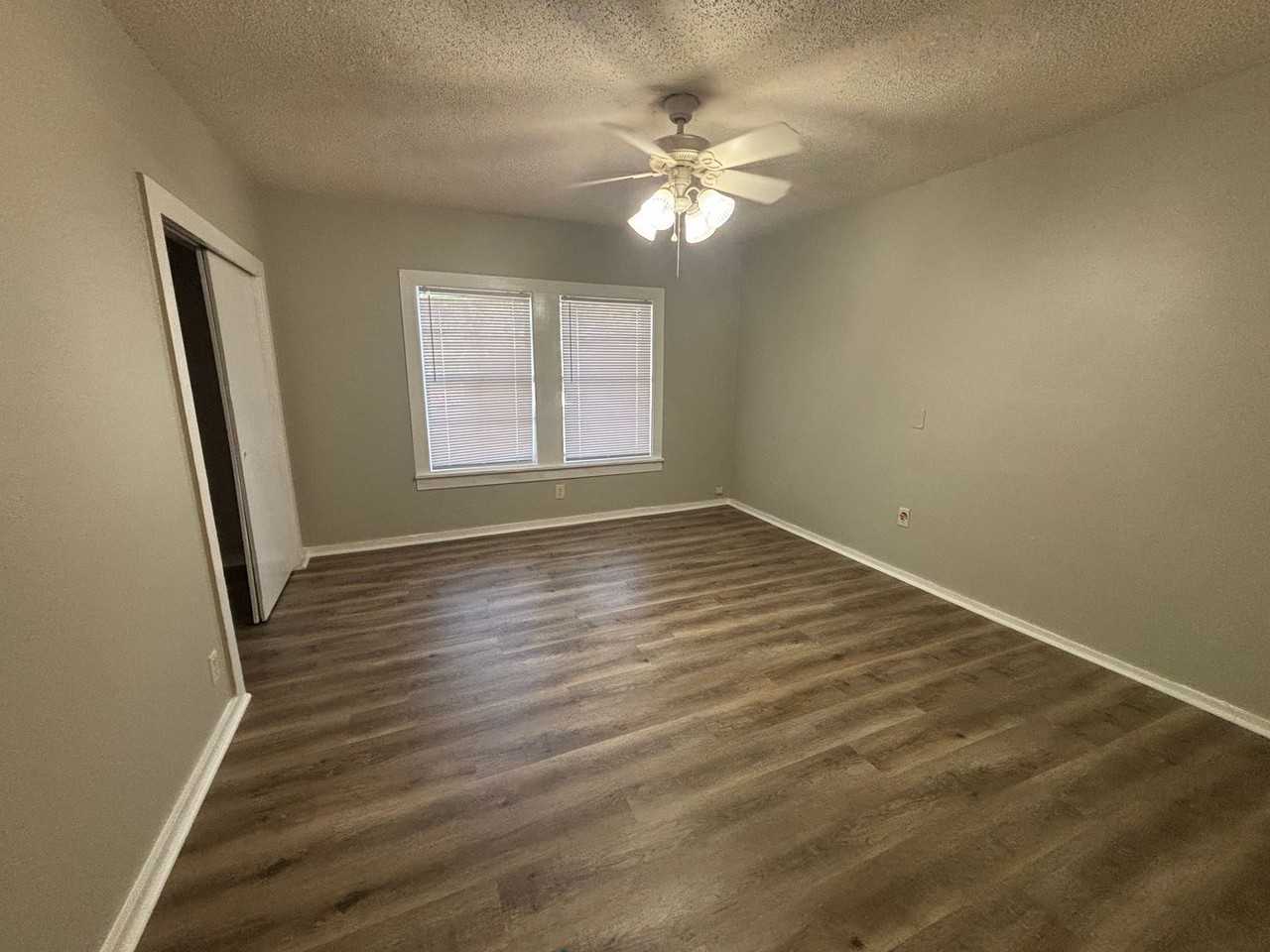 612 Ross St - Photo 3 of 10