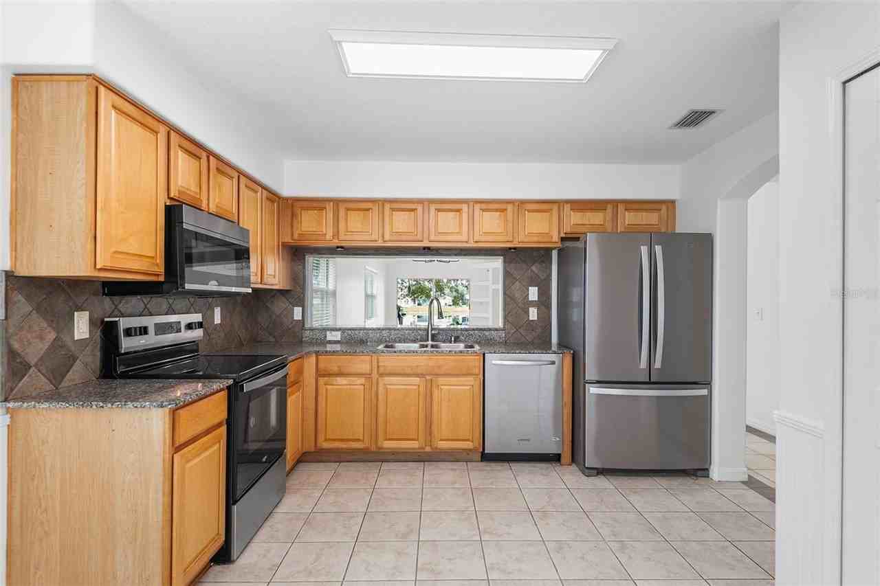 7352 Tower Bridge Dr - Photo 2 of 17