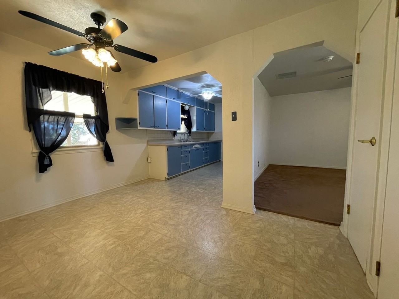 3105 Hill Ave - Photo 3 of 10