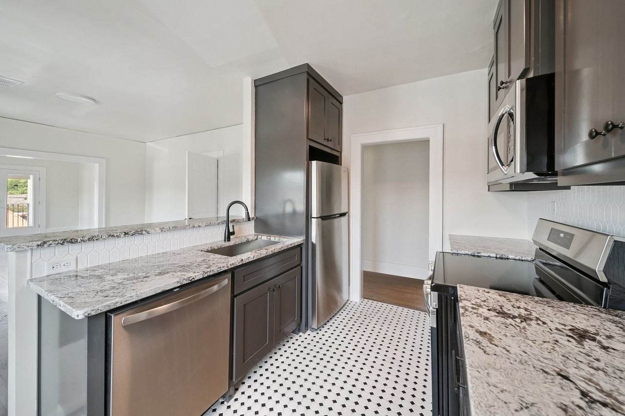1435 1/2 S Peoria Ave #1 - Photo 7 of 15