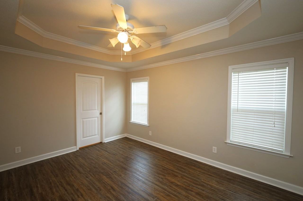 5313 Vine Dr - Photo 6 of 11