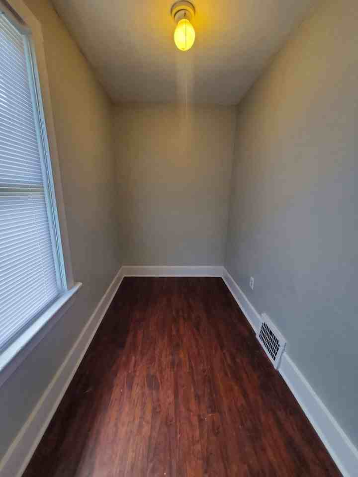 110 W Center St - Photo 2 of 11