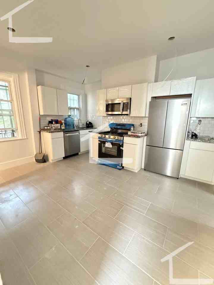 14 Quint Ave - Photo 2 of 24