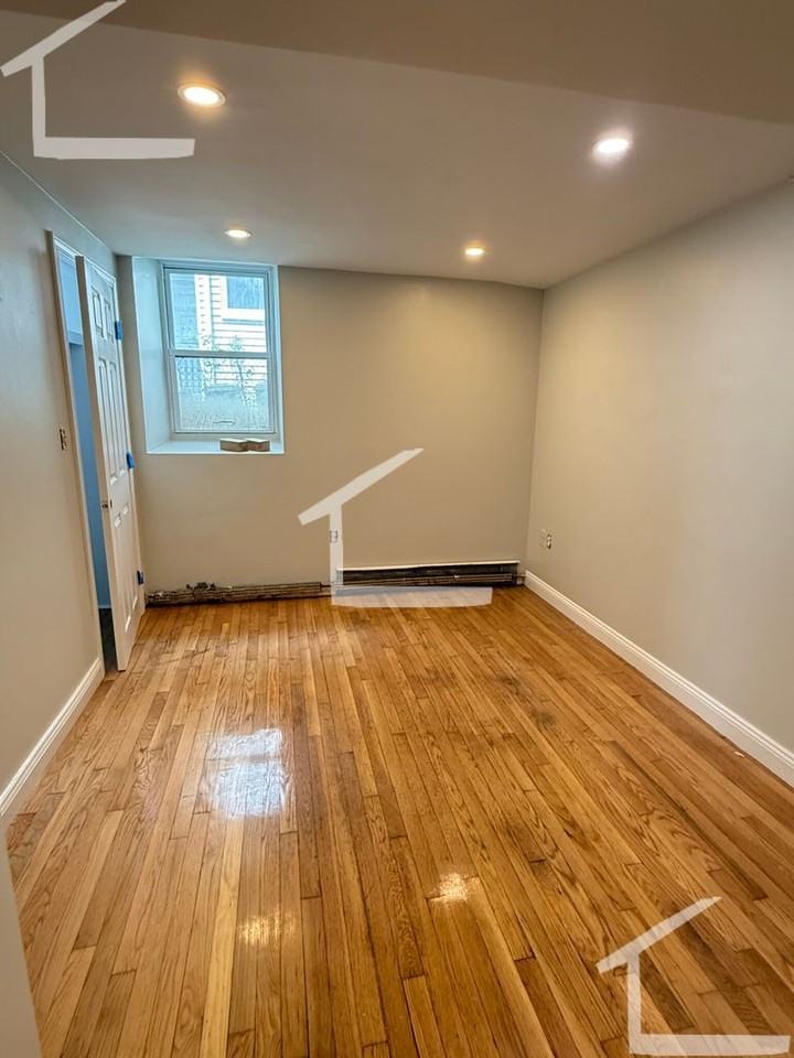 14 Quint Ave - Photo 5 of 24