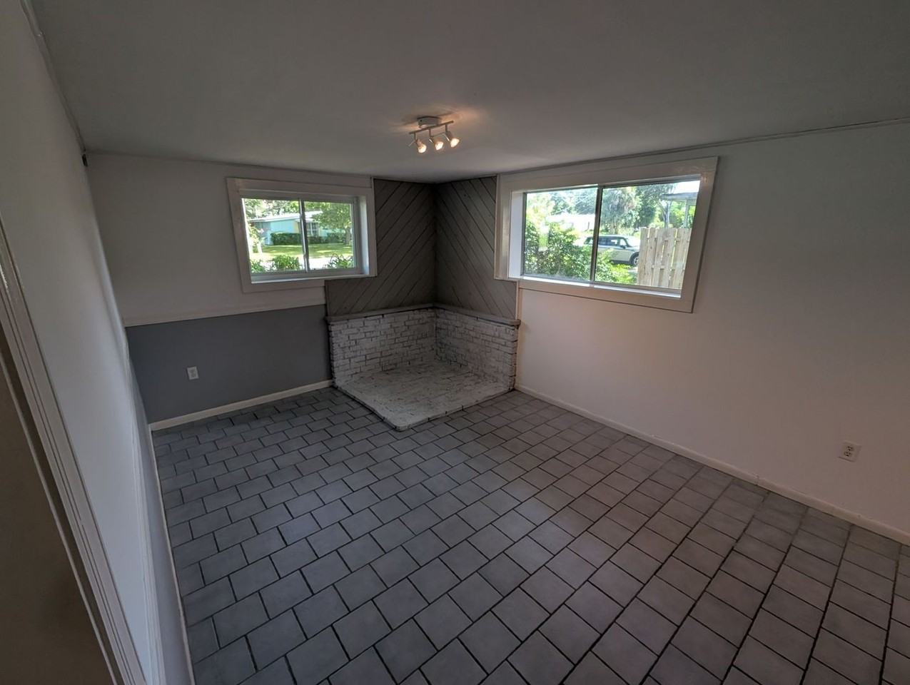 12 Matanzas Circle - Photo 6 of 18