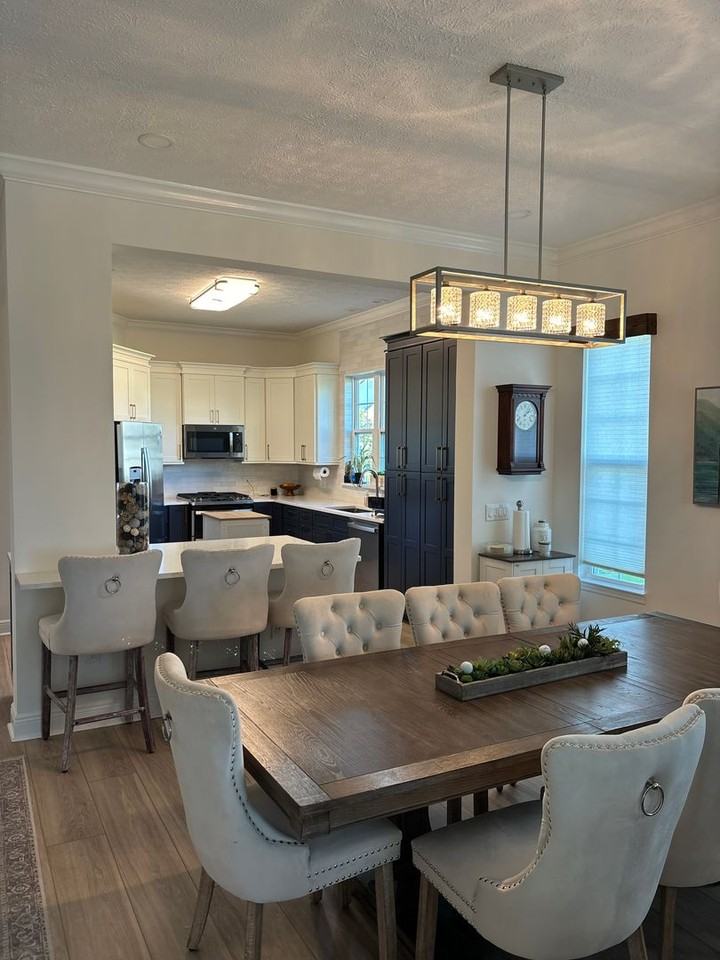 2115 Country Club Dr - Photo 3 of 28