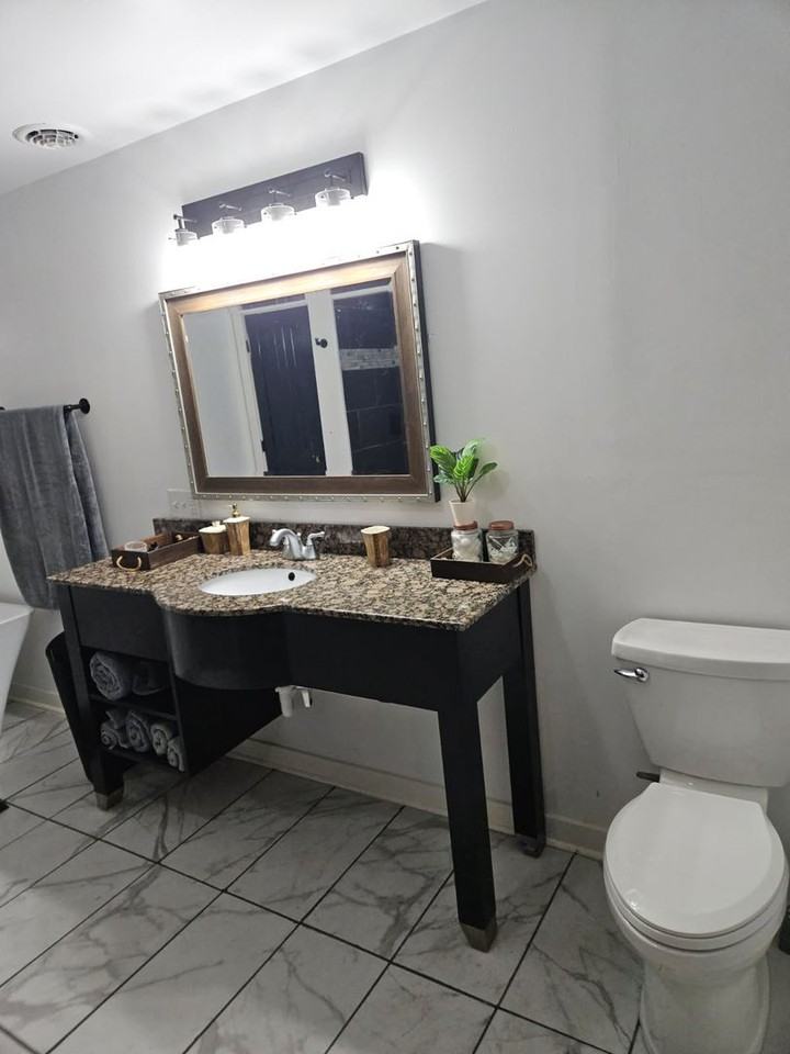 816 Goode St - Photo 4 of 15