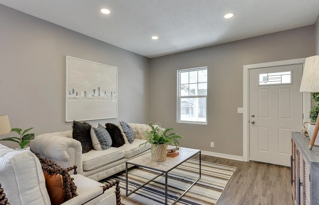 4276 Binney St - Photo 4 of 25