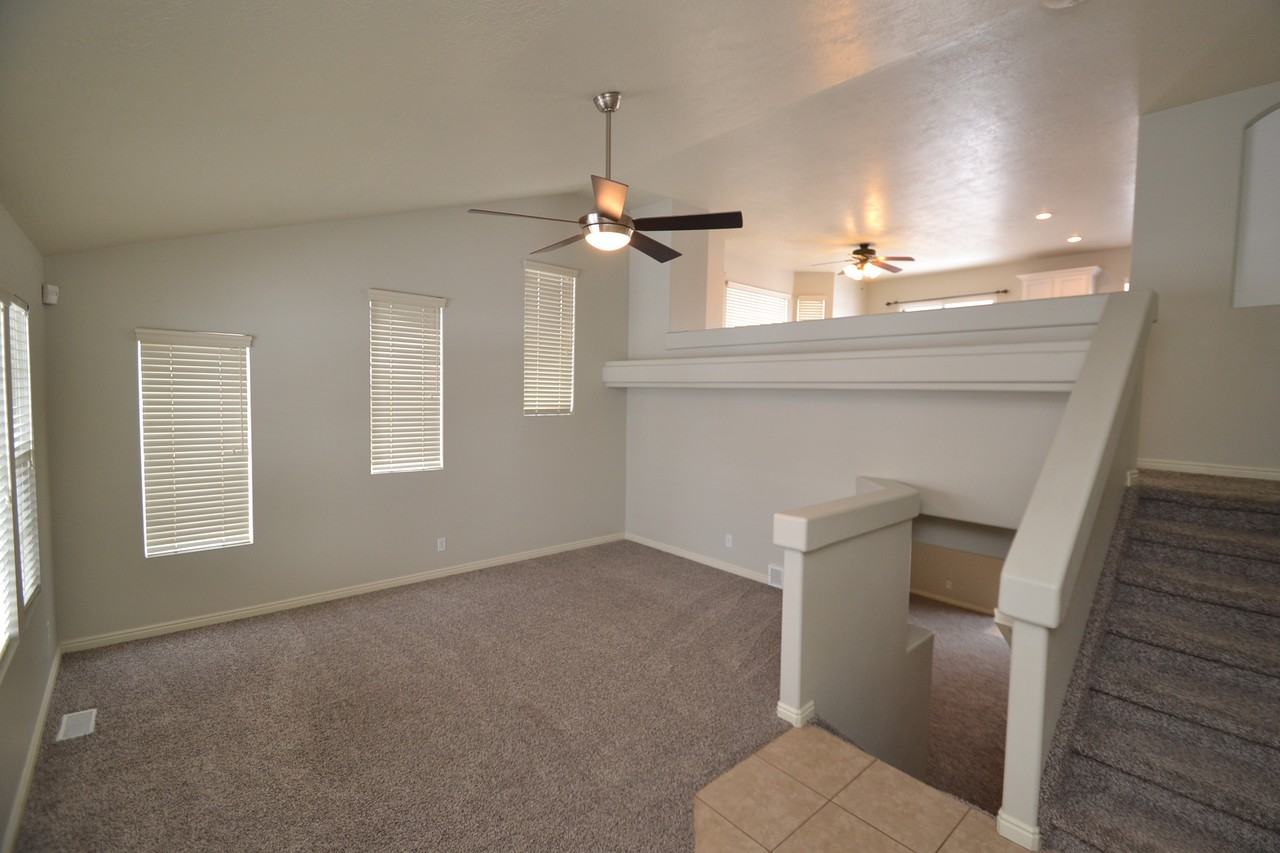 4058 Pine Flats Ct - Photo 3 of 24