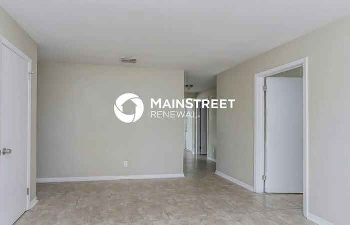 2243 Trelain Dr S - Photo 3 of 16