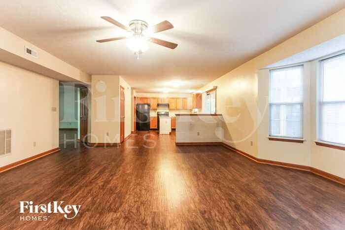 1027 Palomino Pl - Photo 3 of 14