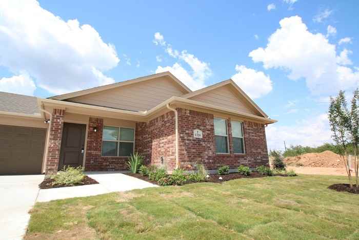 1329 White Sand Dr - Photo 3 of 23