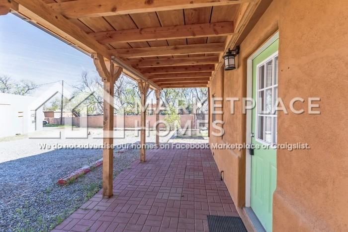 913 1/2 Old Pecos Trl #B - Photo 3 of 19