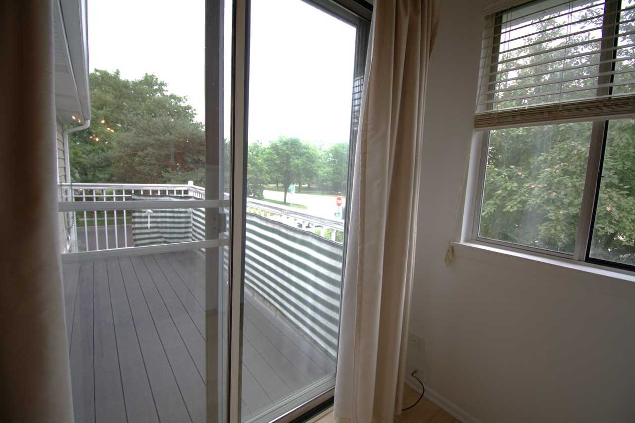 607 Eastview Ct #Z2 - Photo 3 of 11