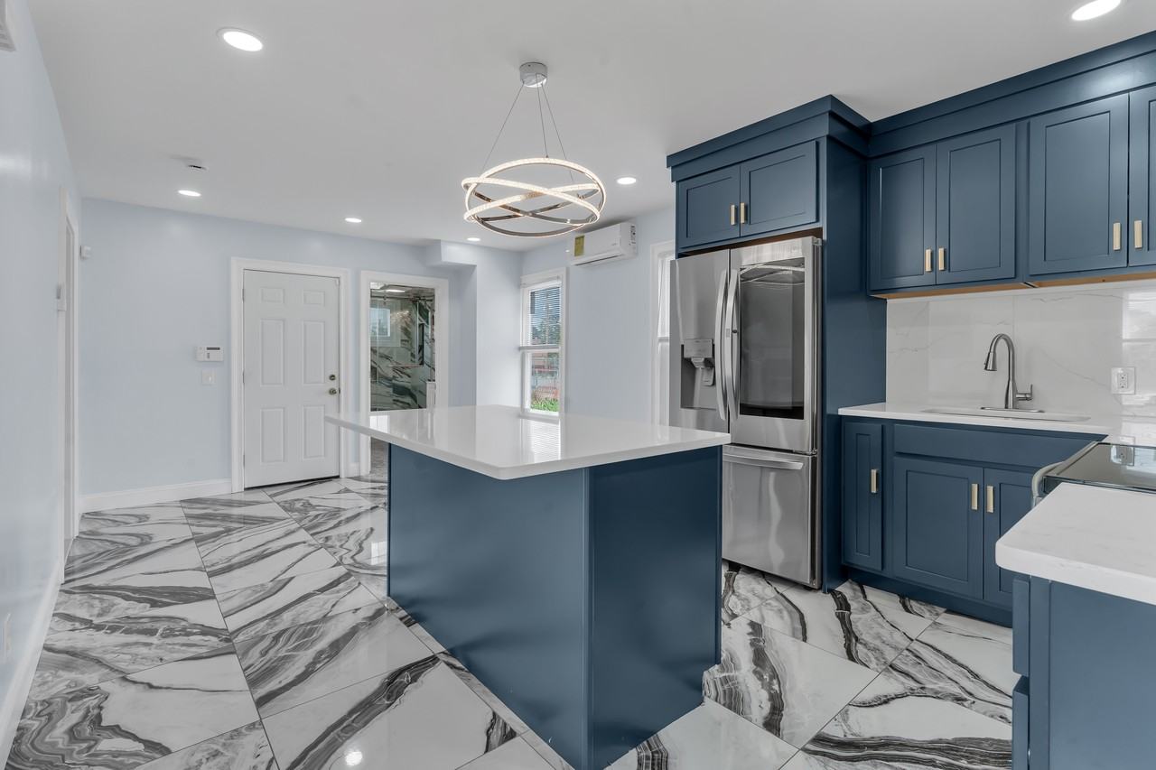 255 Pearl St #1 - Photo 6 of 15