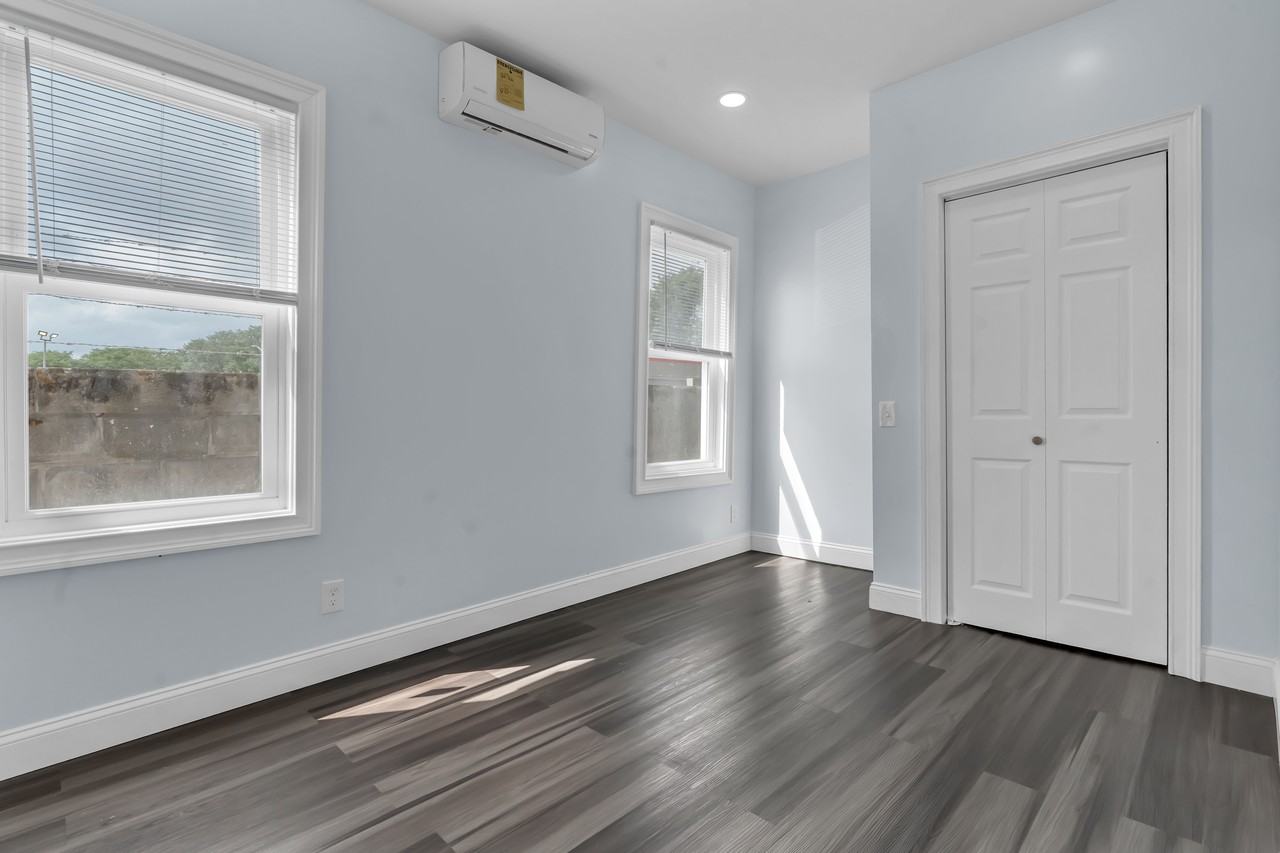 255 Pearl St #1 - Photo 7 of 15