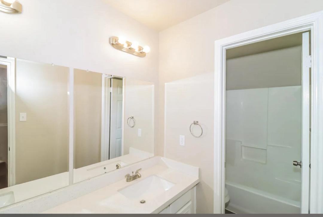 306 Parkview Knls #NA - Photo 2 of 5