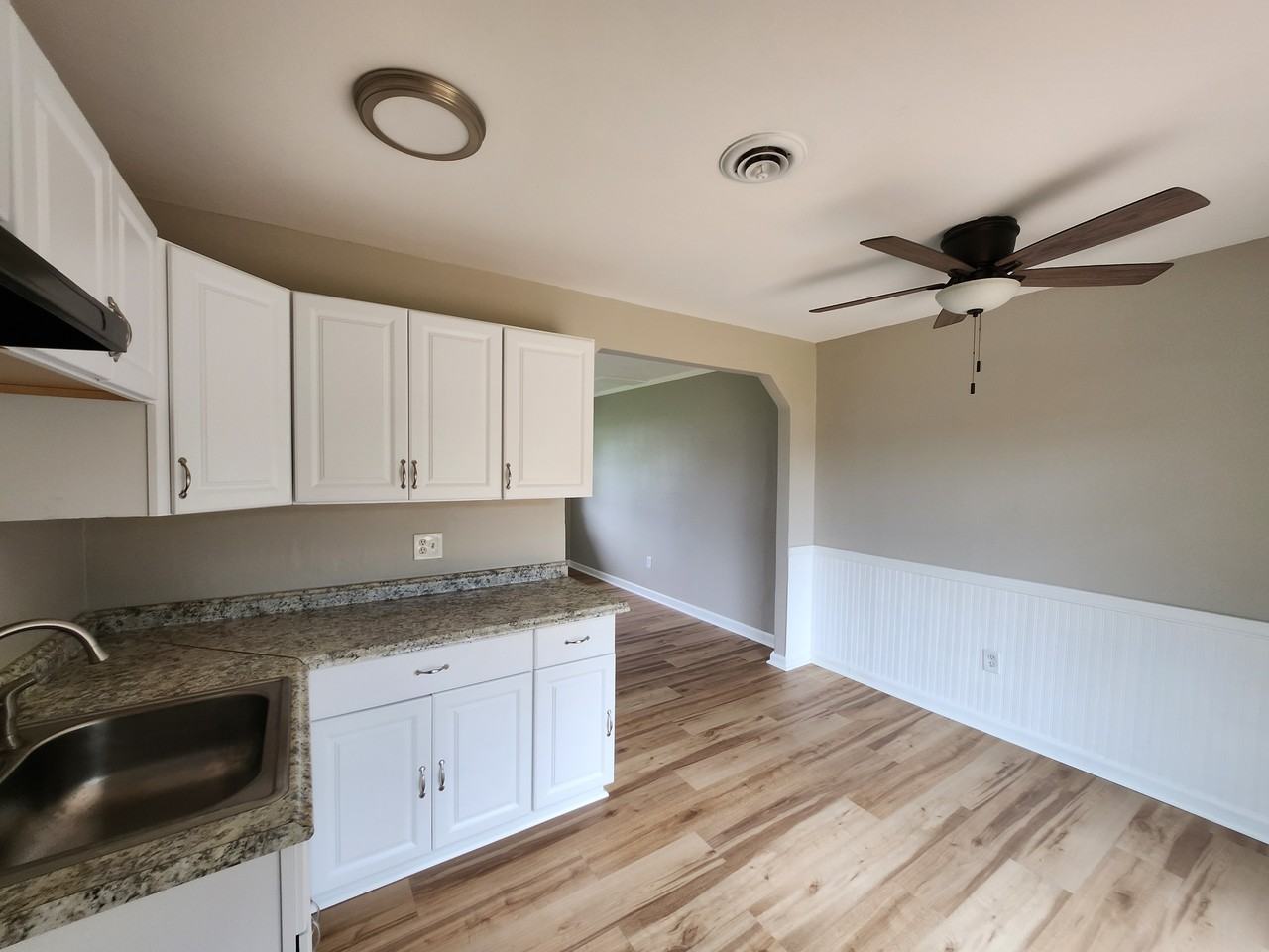 7875 Macarthur Blvd #NA - Photo 2 of 14