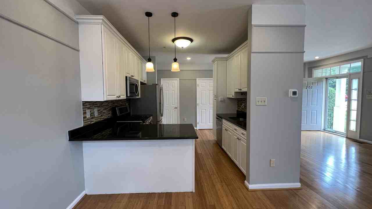 202 Dresher Woods Dr - Photo 6 of 31