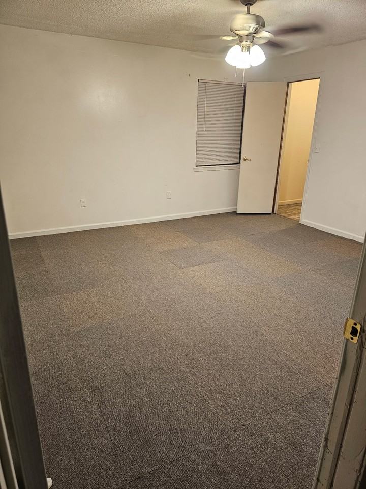 6523 Diamond Leaf Ct S #NA - Photo 7 of 23
