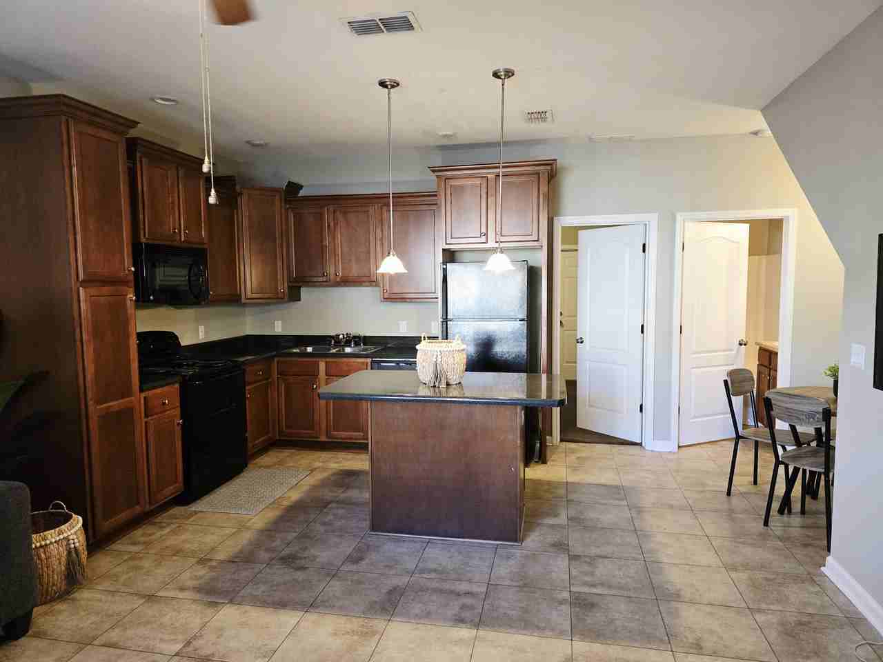 1956 Bloomington Ave #1A - Photo 3 of 20