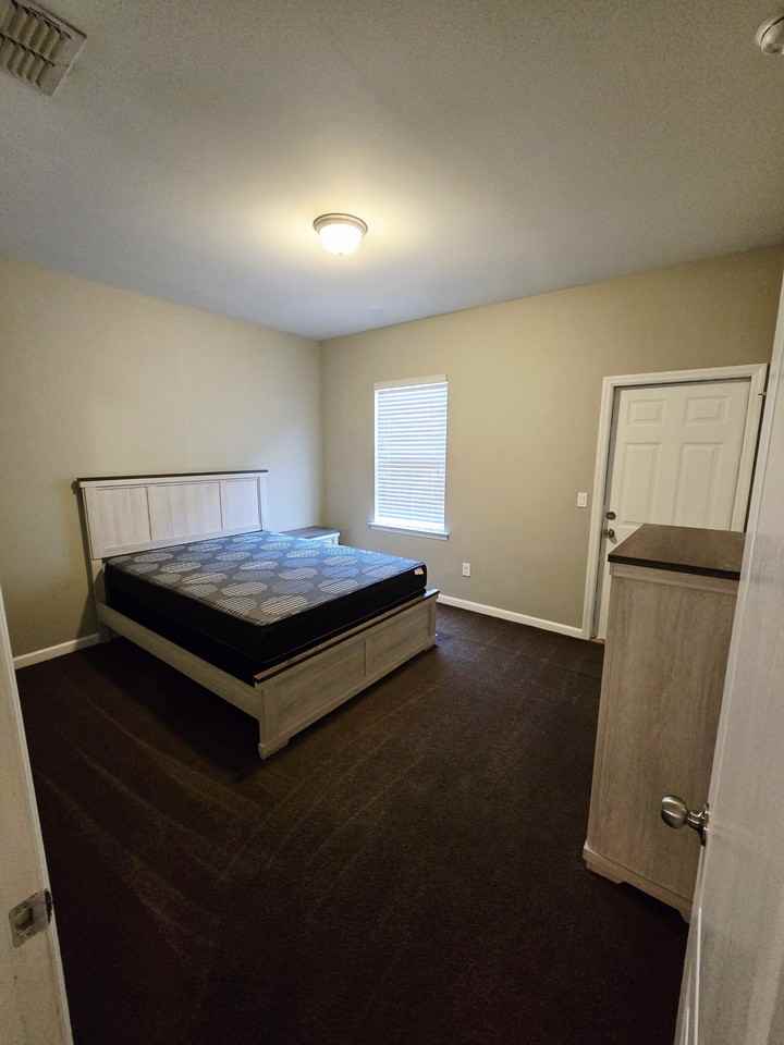 1956 Bloomington Ave #1A - Photo 7 of 20