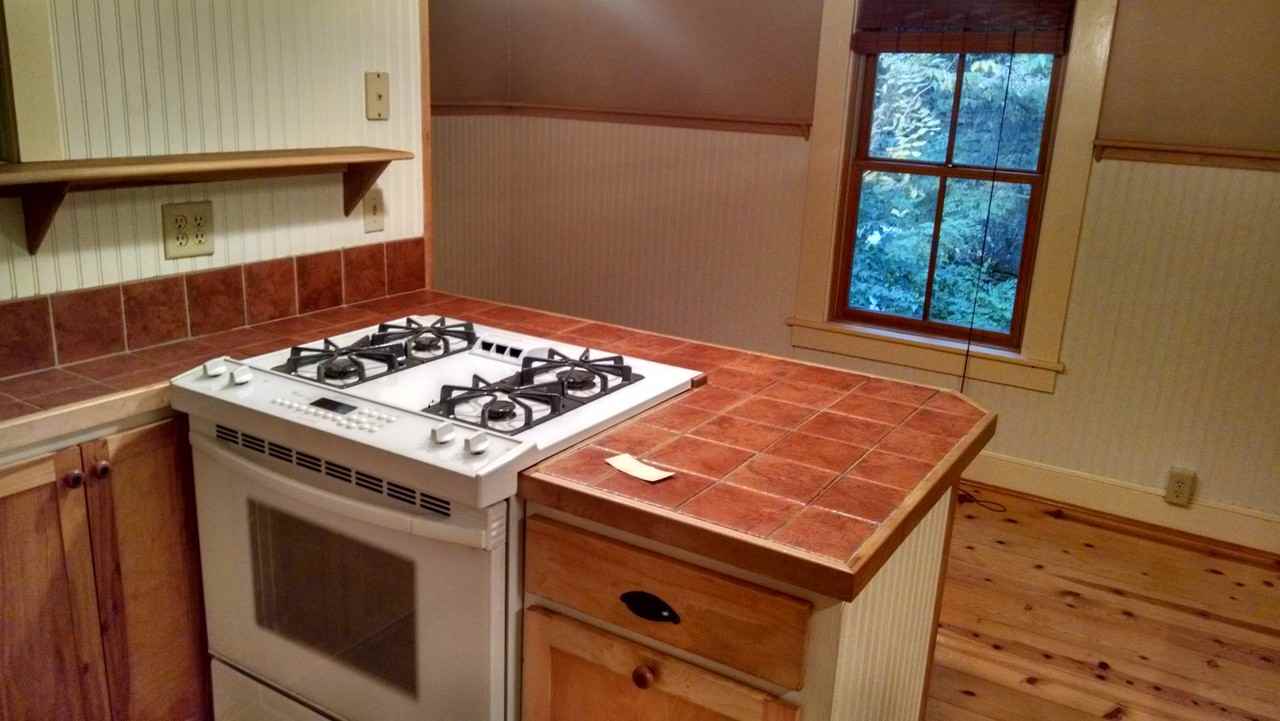 653 Bluff St #563-2ndFL - Photo 6 of 16