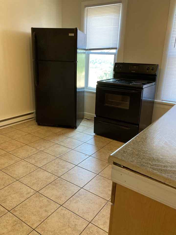 436 Iowa Ave #4 - Photo 5 of 10