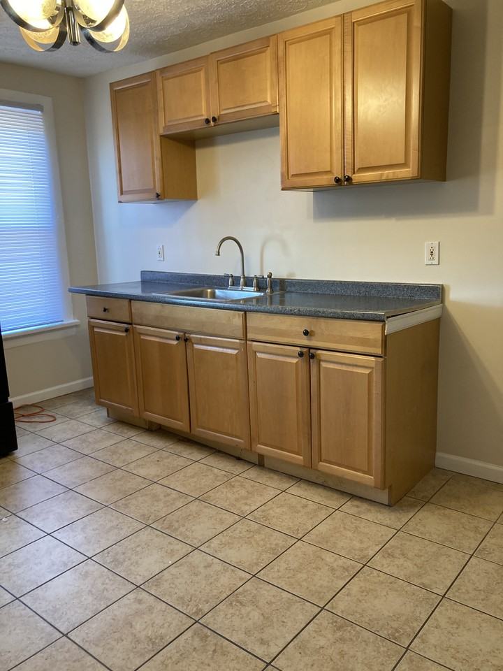 436 Iowa Ave #4 - Photo 6 of 10