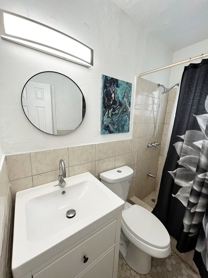 503 75th St #2 - Photo 6 of 25
