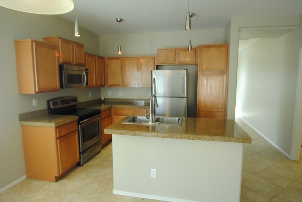 5128 W Glass Ln - Photo 3 of 16