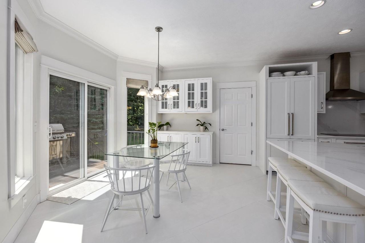 4440 Whitewood Farms Dr Ne - Photo 6 of 11