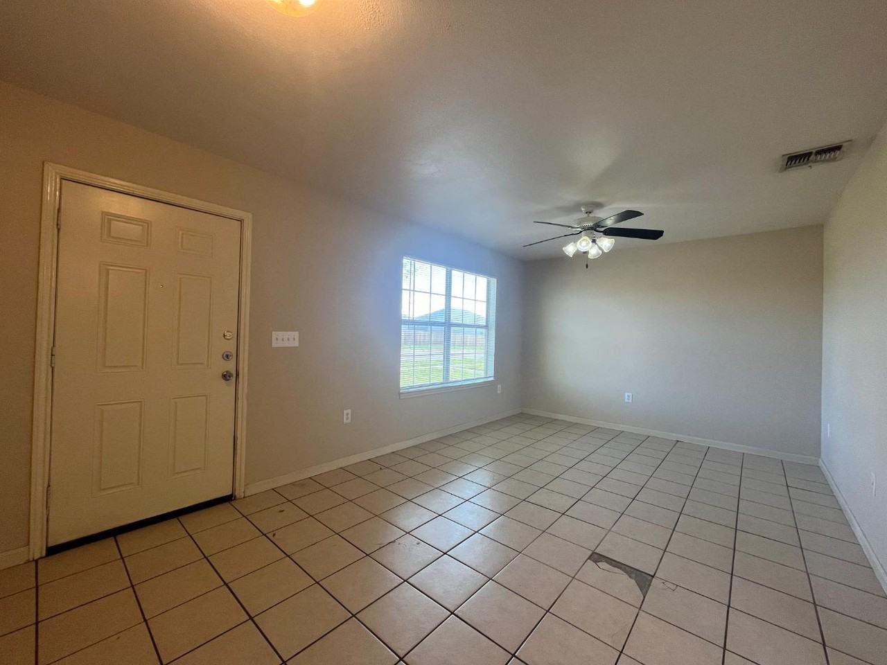 10503 Hunters Pond - Photo 7 of 20