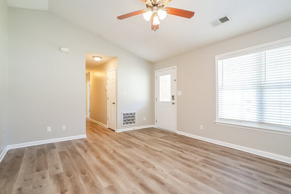 609 Herman Gist Rd - Photo 5 of 16