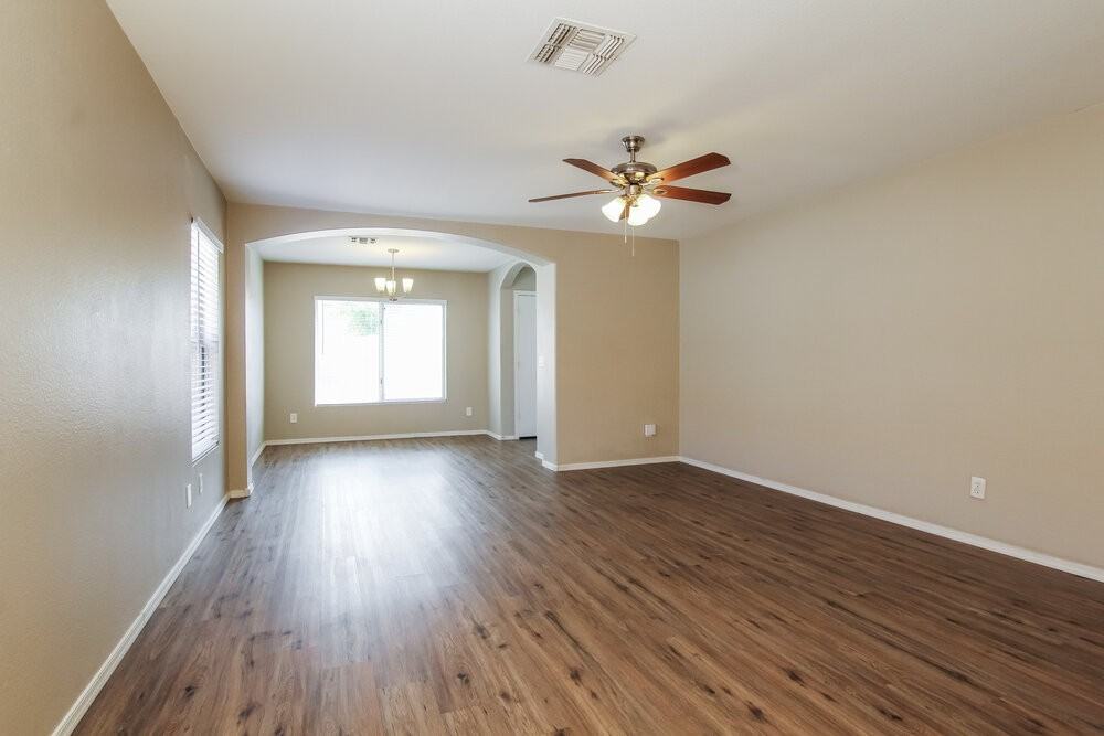 11249 W Phillip Jacob Dr - Photo 3 of 16