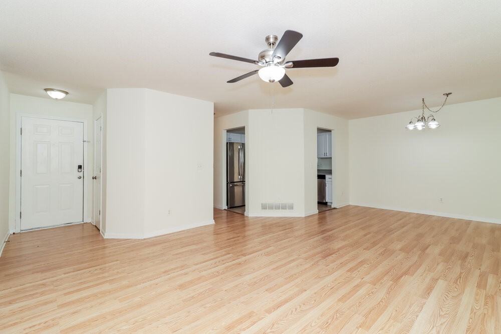 757 Newport Dr - Photo 5 of 16