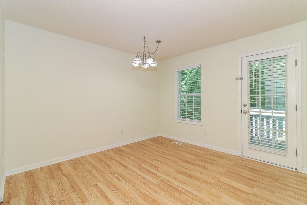 757 Newport Dr - Photo 6 of 16