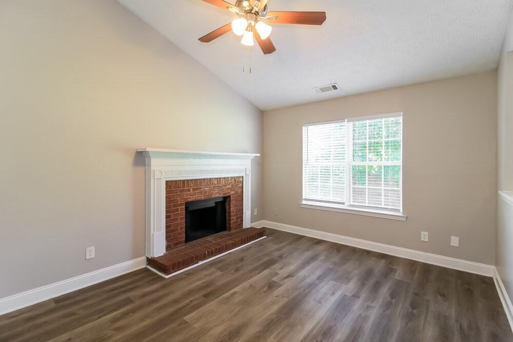 505 Brewer Dr - Photo 6 of 17