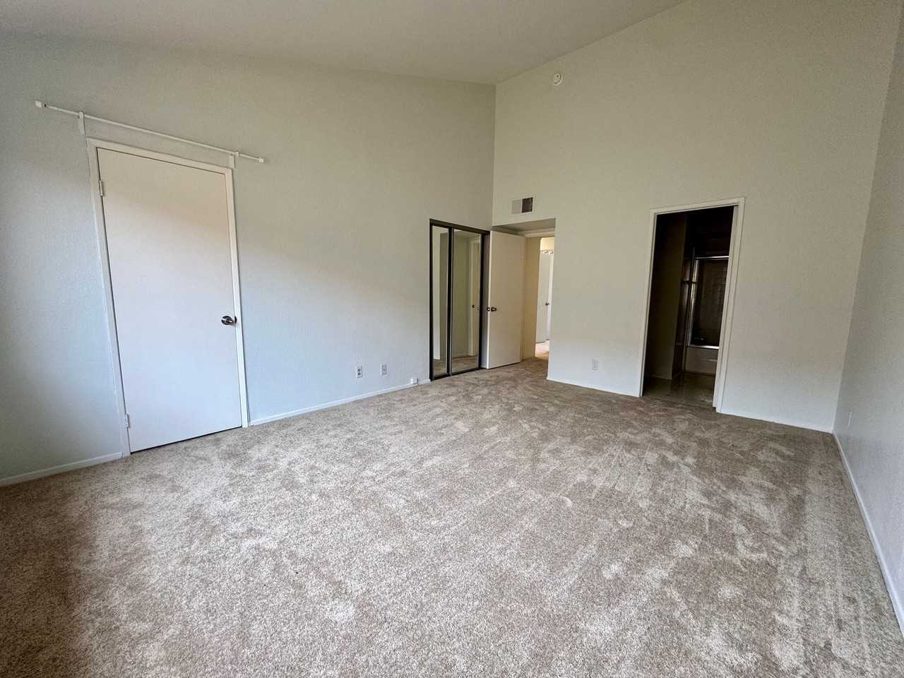 5070 Kester Ave #3 - Photo 6 of 16